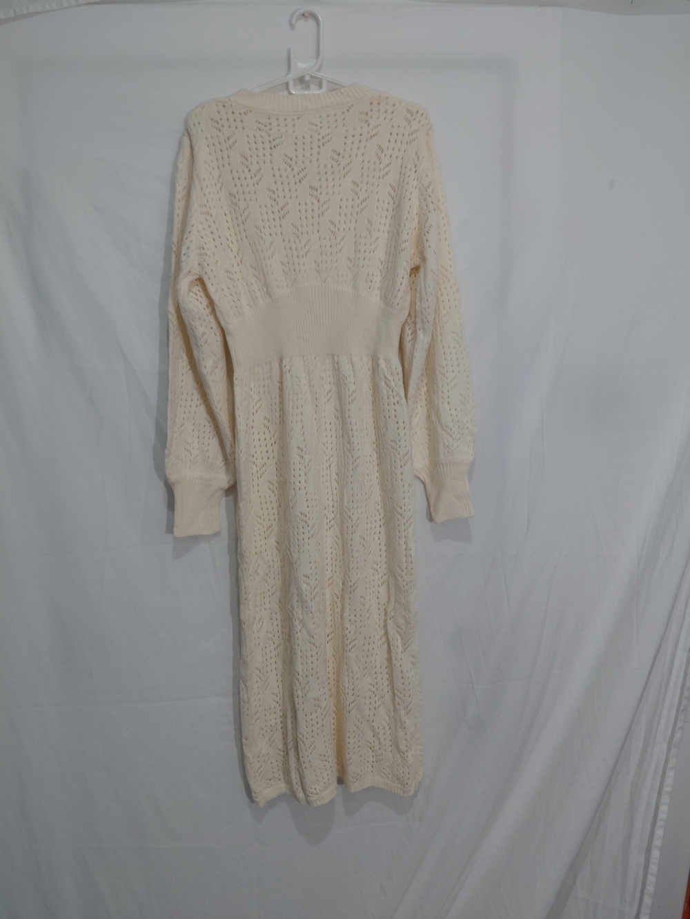 Cupshe Cream Openwork V‑Neck Knit Maxi Dress - Picture 6 of 7